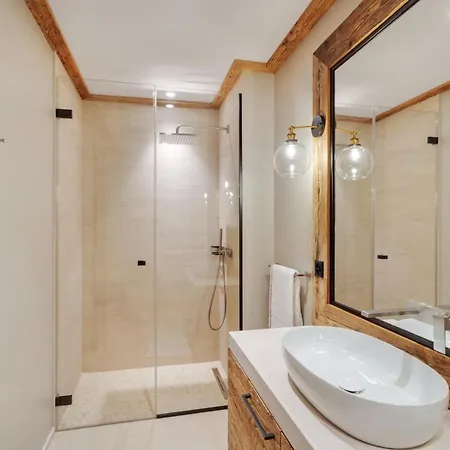 아파트 Sport Club Residences & *